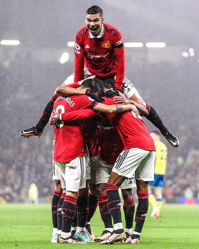 体育德甲：谢什科梅开二度 莱比锡红牛3-0柏林联合